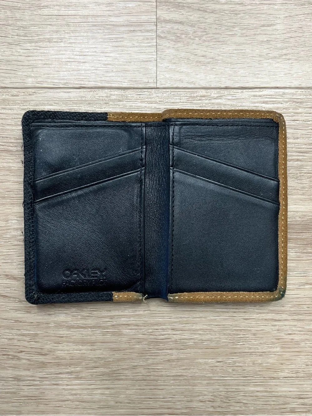 Oakley Factory Pilot Bifold Card Holder Wallet